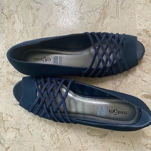 East 5th Slip On Navy Low Wedge Grace Open Toe Elegant Shoes Size 9M